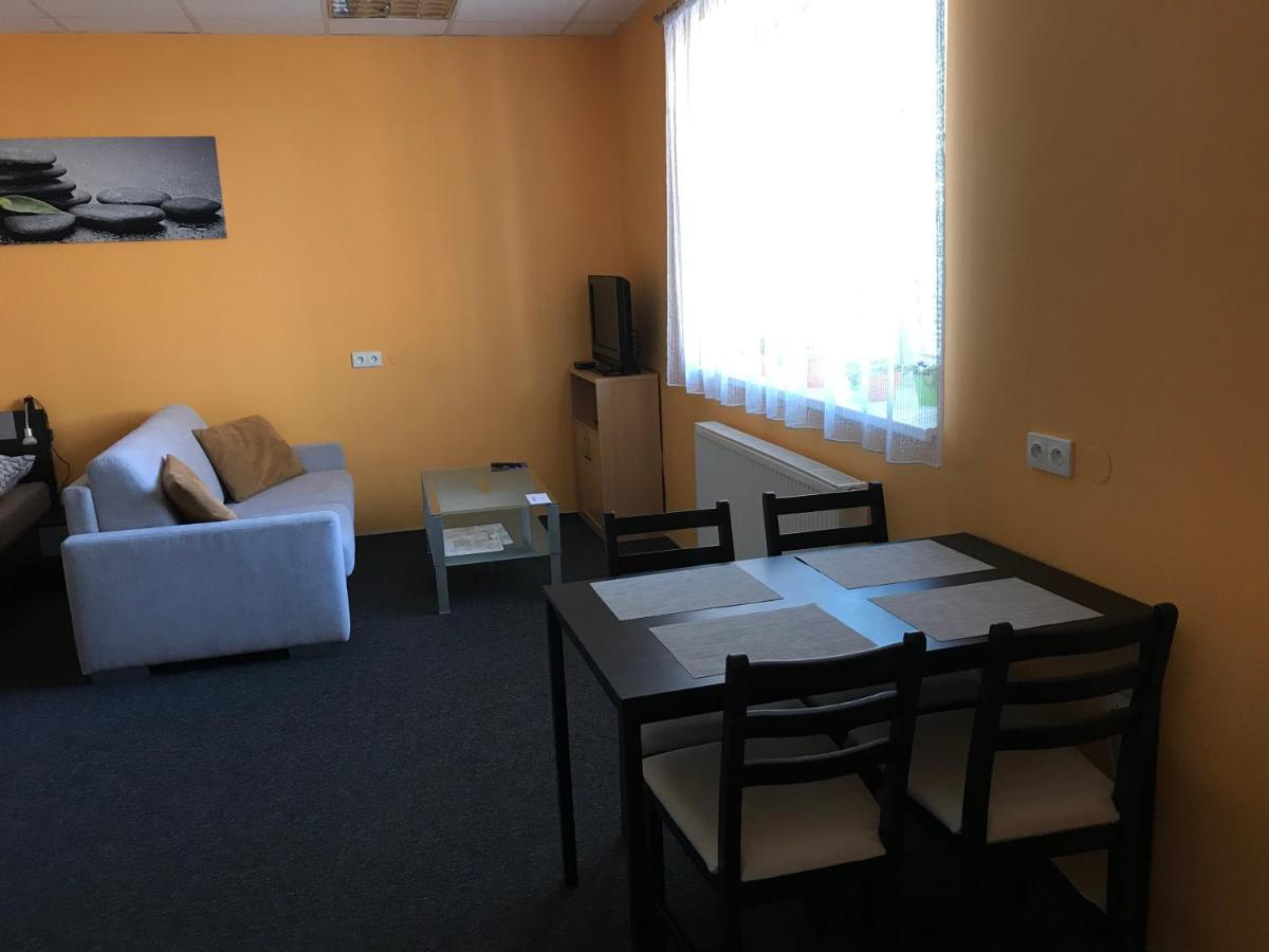 Apartment Corriger Usti nad Orlici Ngoại thất bức ảnh