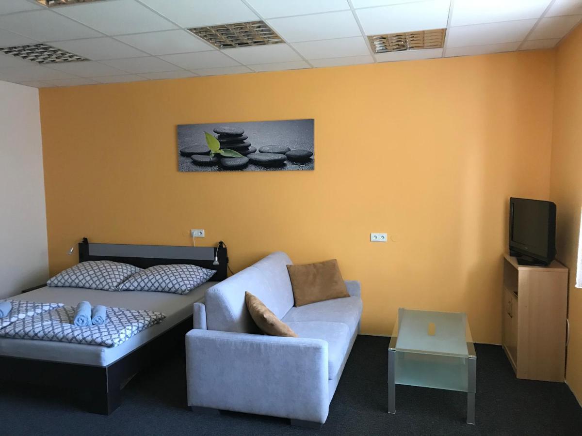Apartment Corriger Usti nad Orlici Ngoại thất bức ảnh