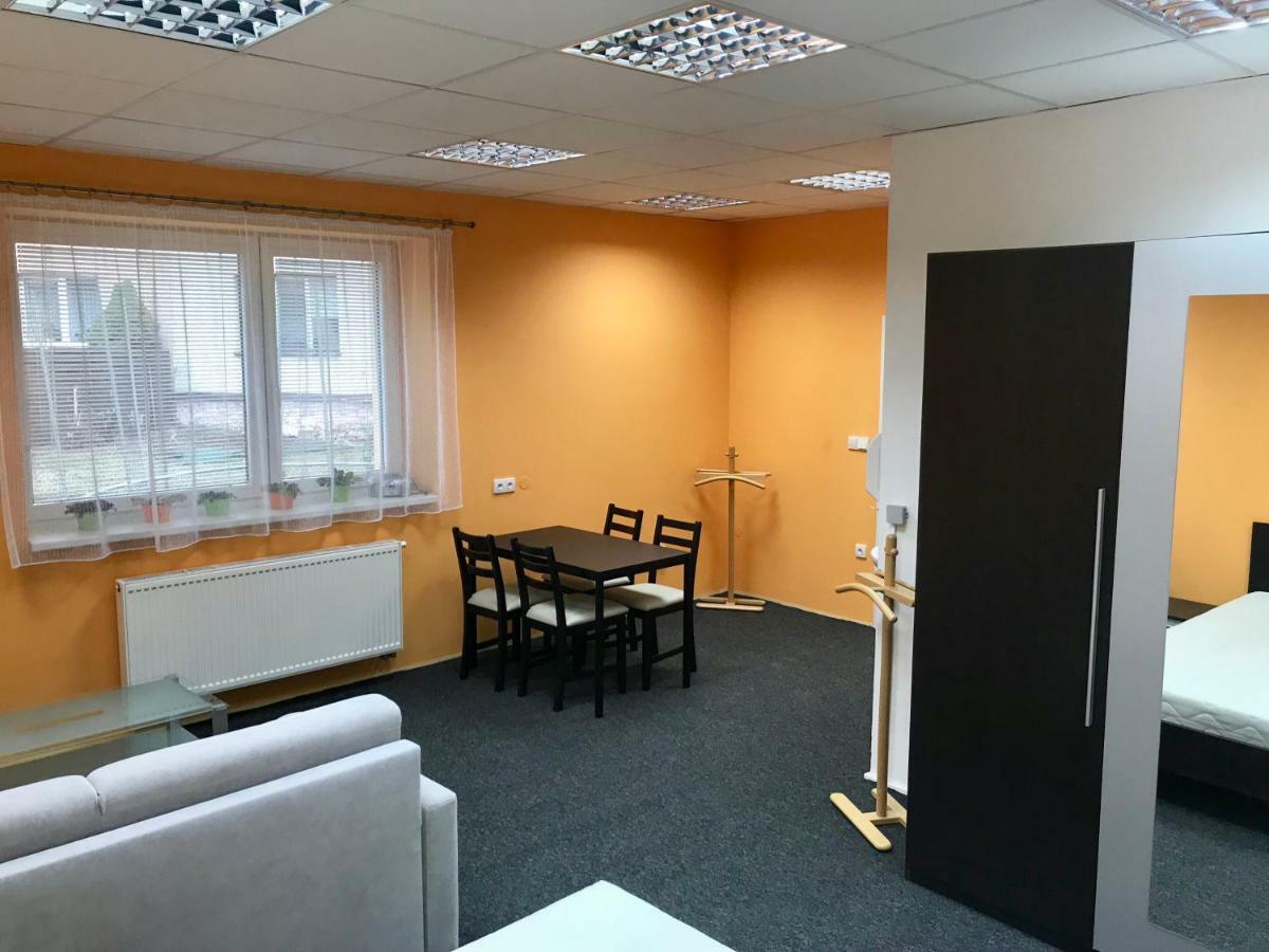 Apartment Corriger Usti nad Orlici Ngoại thất bức ảnh